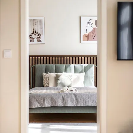 Apartmán Deluxe Izabella Center With 4bedrm, 3bathrm Budapešť